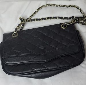 Crossbody purse 👛.